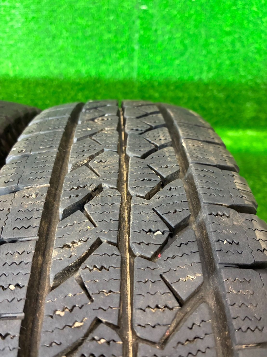 【バリ溝訳アリ】スタッドレスタイヤ 14インチ 4本セット 165R14 6PR 中古ブリヂストン ブリザック VL1 165R14 マルチ 14インチ 100⁄114.3