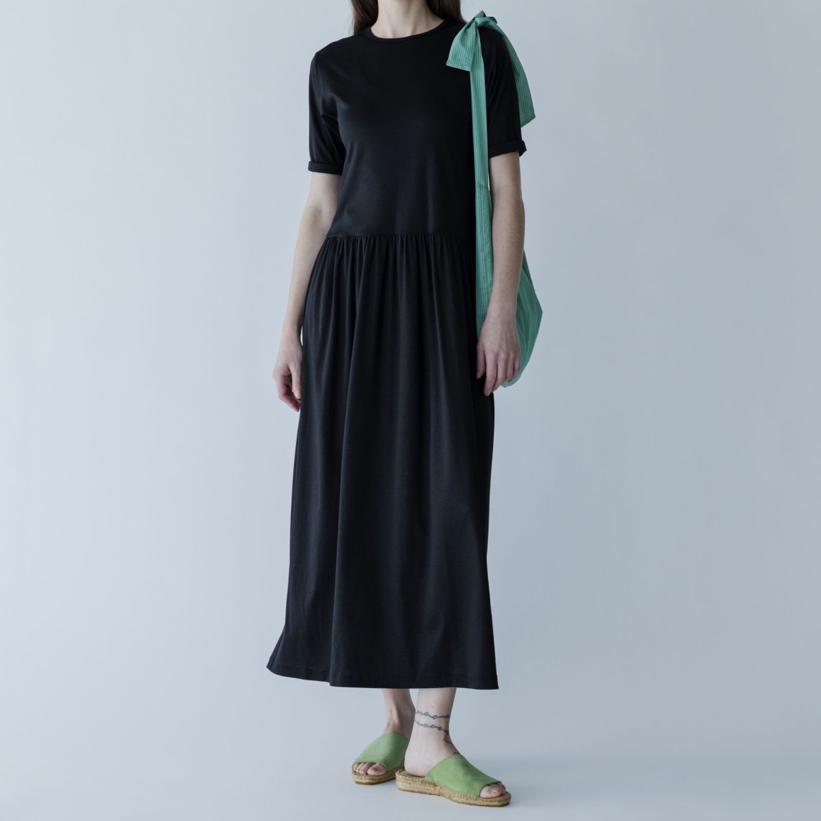 6月中旬発送予定 MEYAME メヤメ TENCEL DRESS BLACK テンセル ドレス ワンピース 接触冷感 UVカット
