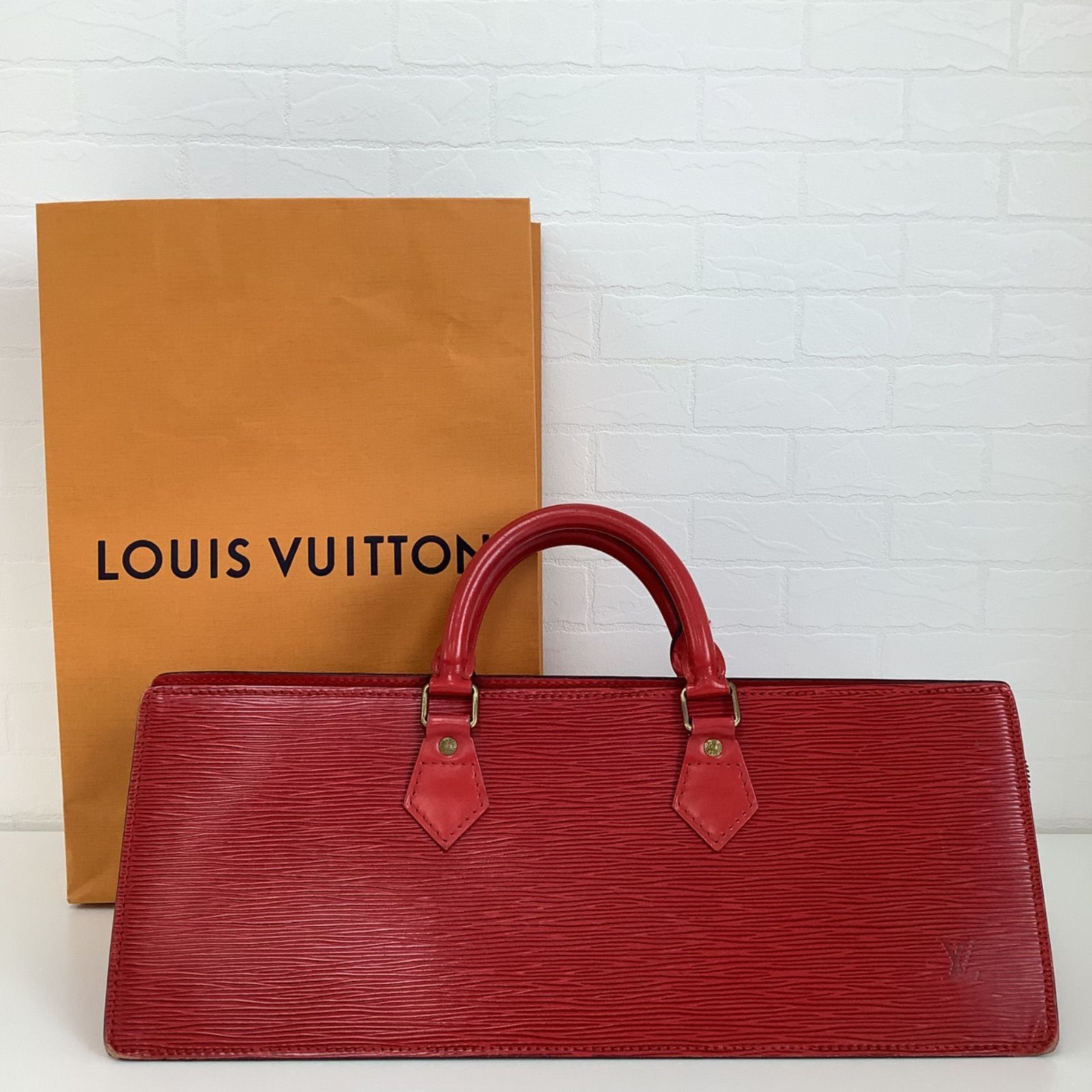 Louis Vuitton エピレザー ハンドバッグ レッド　トライアングル 楽天市場】【バッグ】LOUIS VUITTON ルイ ヴィトン エピ