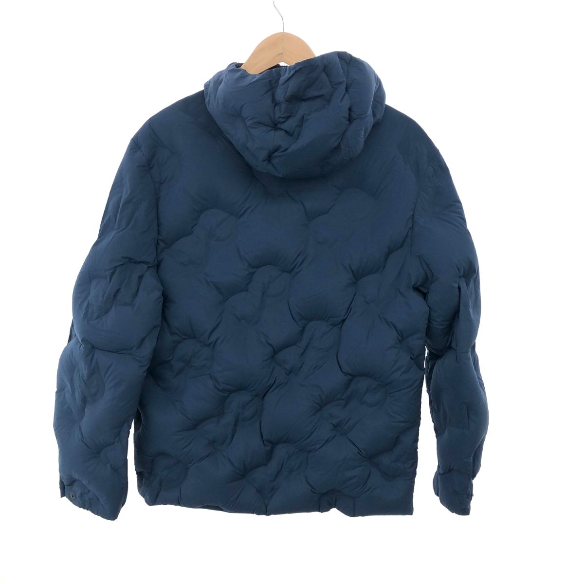 良好 DOLCE-GABBANA ドルチェ-ガッバーナ エンボスロゴ ダウンジャケット サイズ 44 D9VT0T DEU35 ネイビー メンズ 241005003808