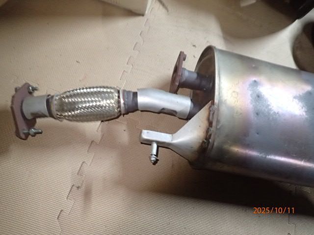 状態良 エルグランド E51 中間パイプ センターマフラー