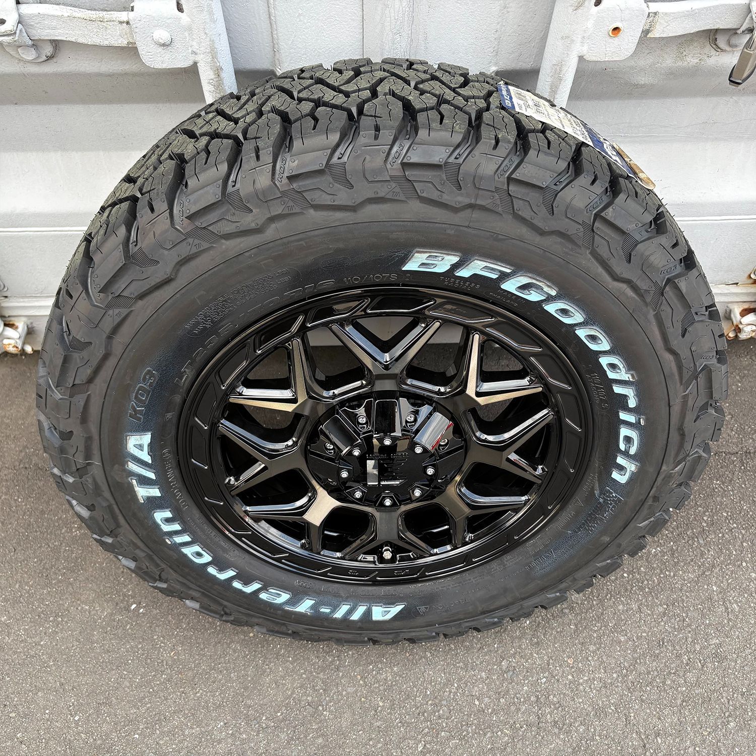 新品4本セット】デリカD5 エクストレイル CX5 RAV4 16インチ レクセル 