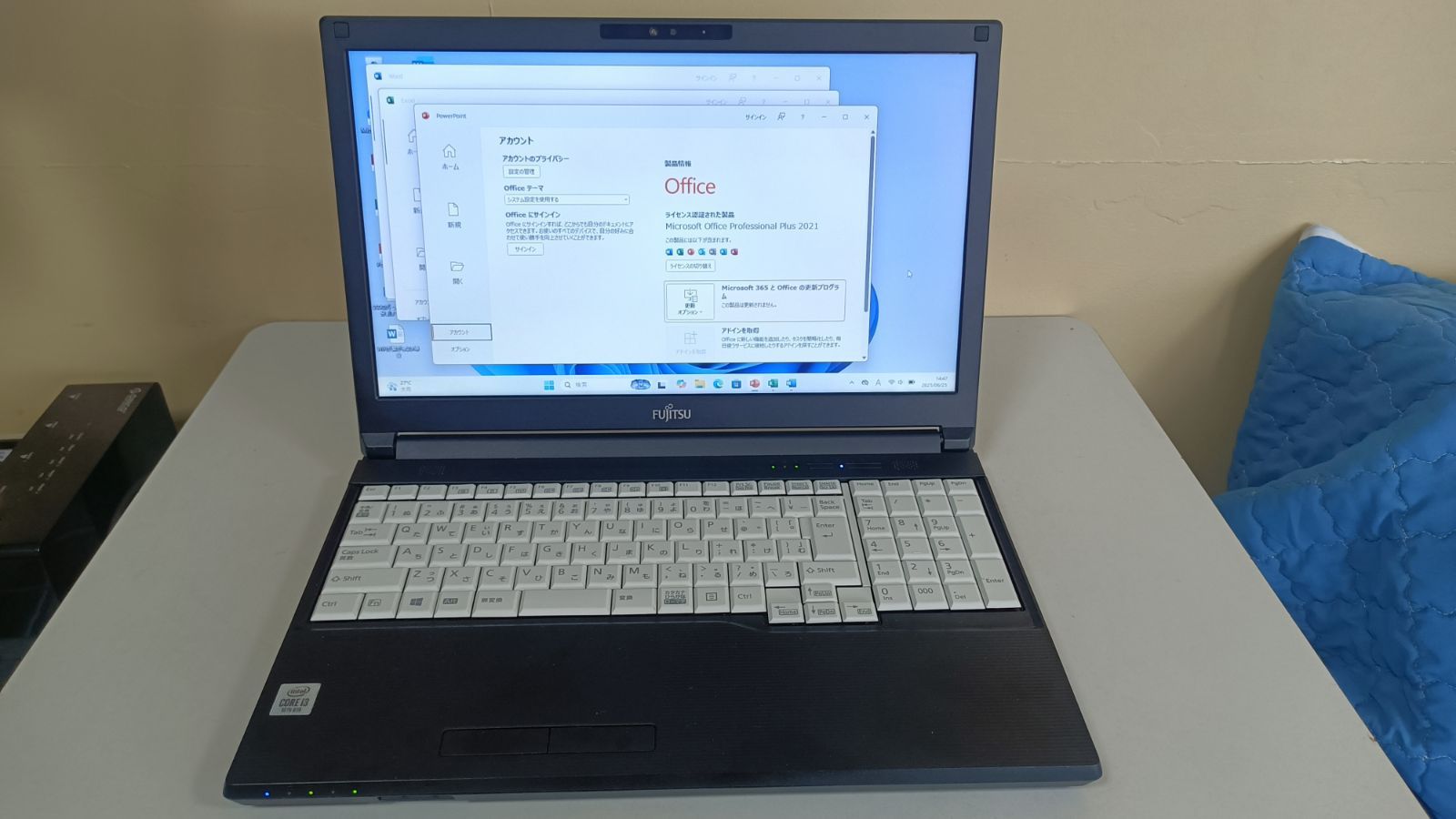 富士通ノートPC/第10世代/SSD256GB/16GB/Win11/カメラ 富士通ノートPC/第10世代/SSD256GB/16GB/Win11/カメラ