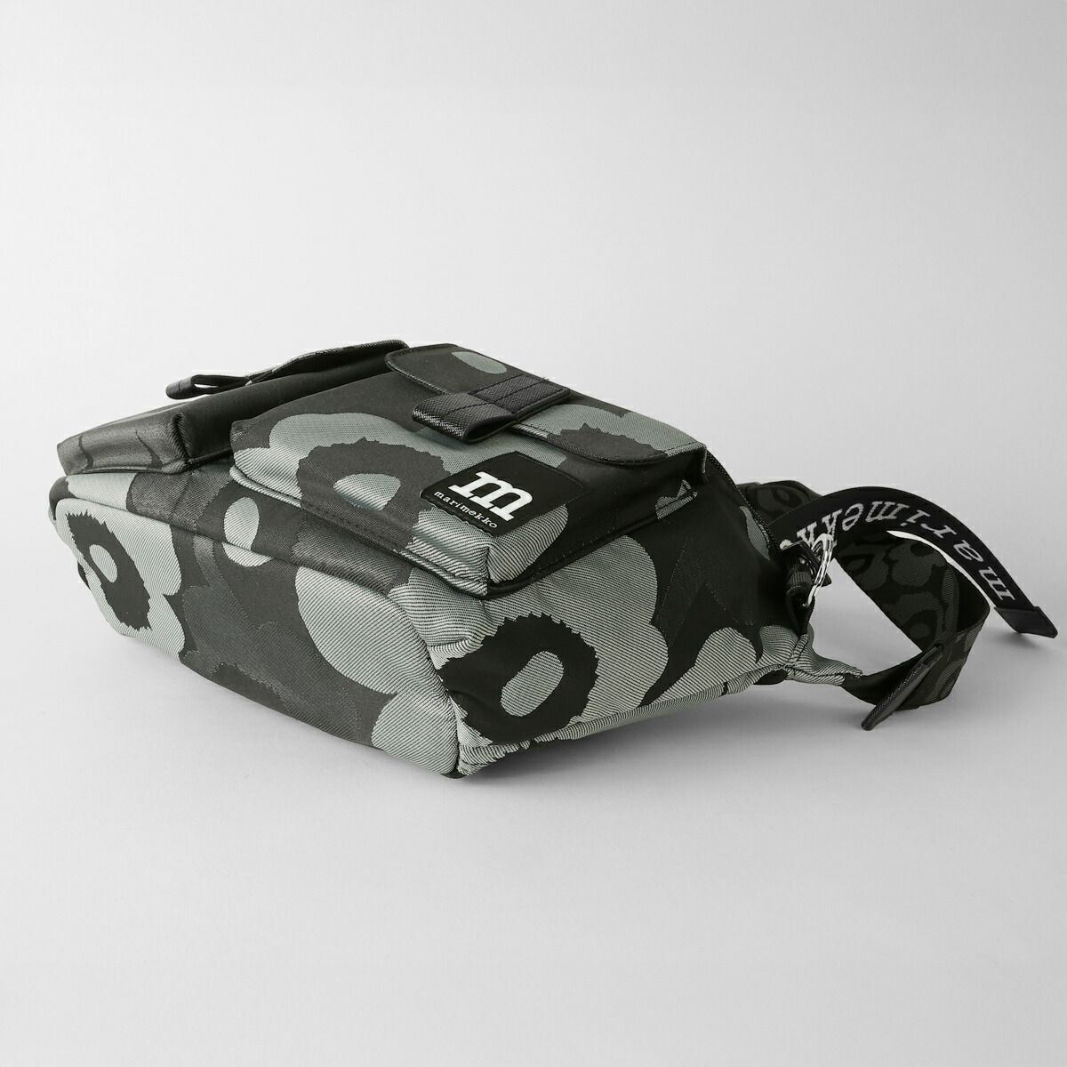 新品 マリメッコ Marimekko ショルダーバッグ ウニッコ SLING BAG M 