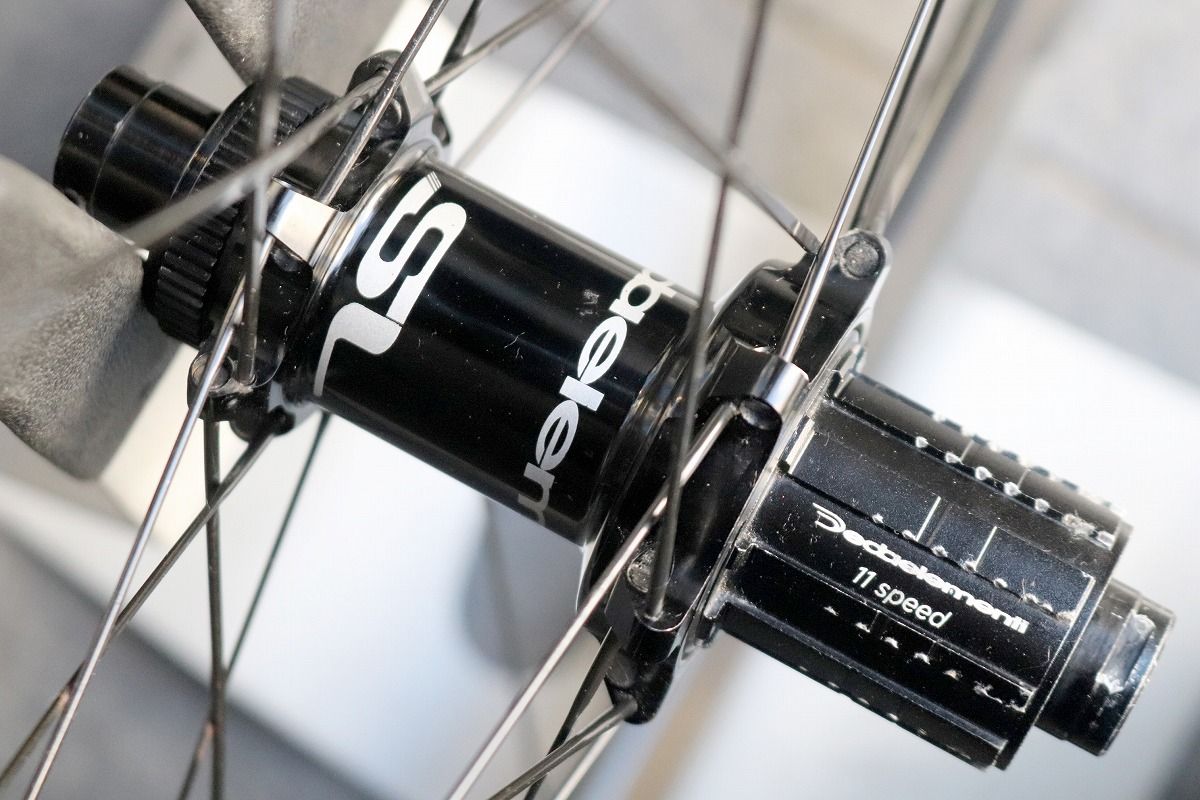 デダ エレメンティ DEDA ELEMENTI SL45 DISC カーボン チューブレス ディスク ホイールセット シマノ12S/11S  【南麻布店】 - メルカリ