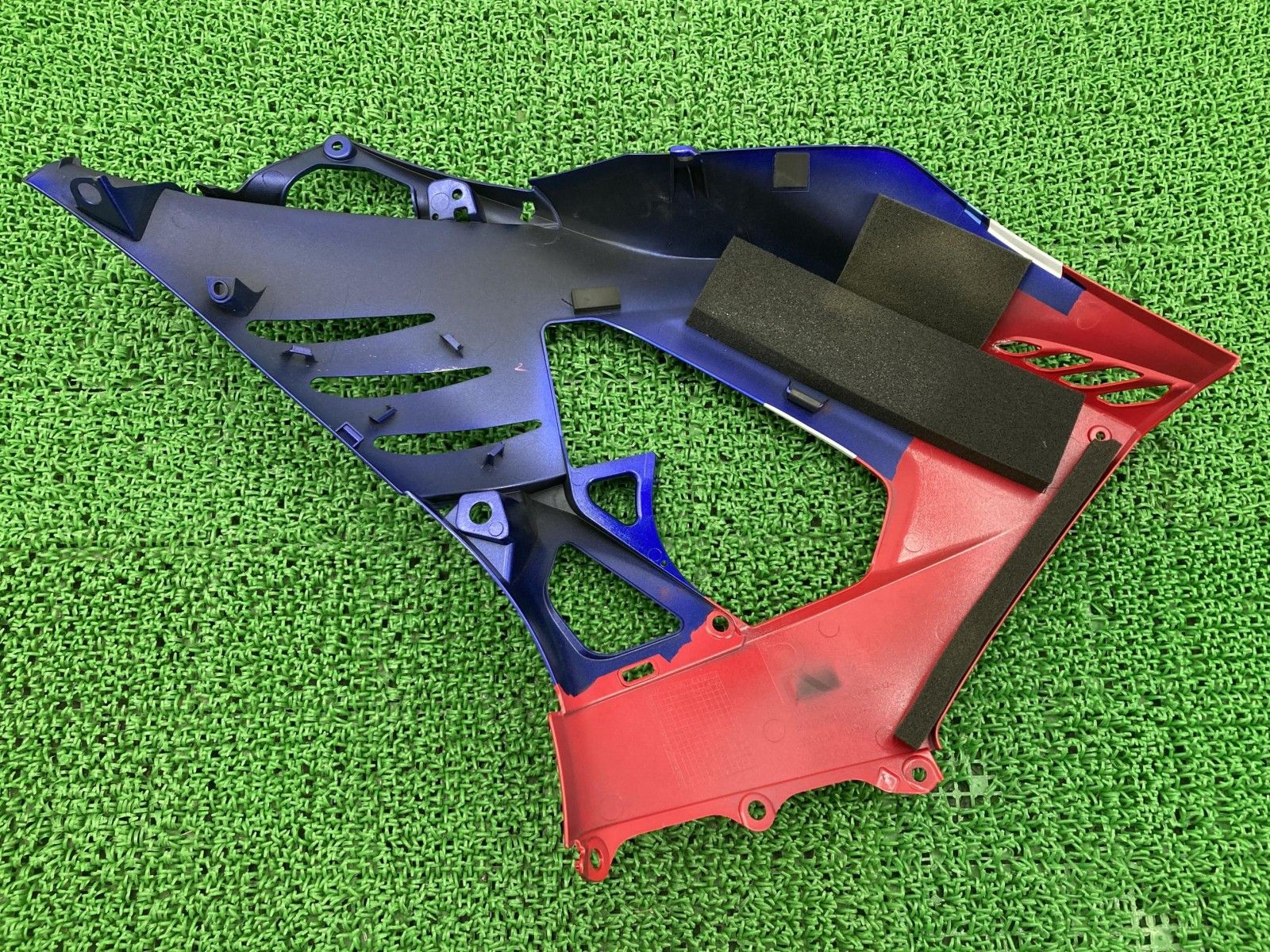 CBR1000RR-RSP サイドカウル 右 青/赤 64312-MKR-D100 ホンダ 純正
