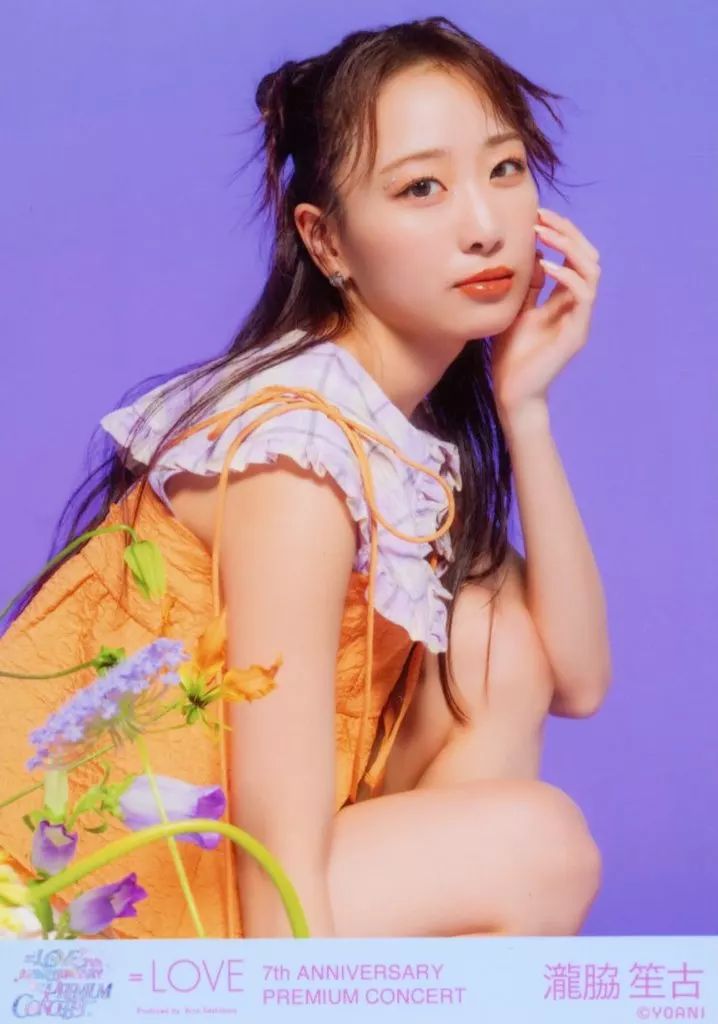 =LOVE イコラブ 瀧脇笙古 生写真 Amazon.co.jp: ?? mikko ＝LOVE イコラブ 瀧脇笙古 トレ 生写真