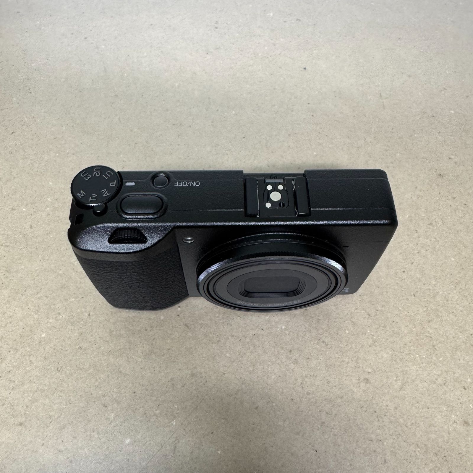 美品 リコー RICOH GR III ショット数382枚 おまけ付き C3648 60サイズ 