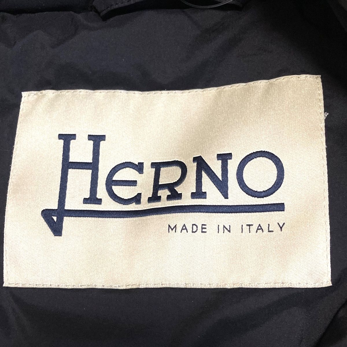 HERNO(ヘルノ) ダウンコート サイズ44 L レディース美品 - 黒 長袖/異素材切替/秋/冬