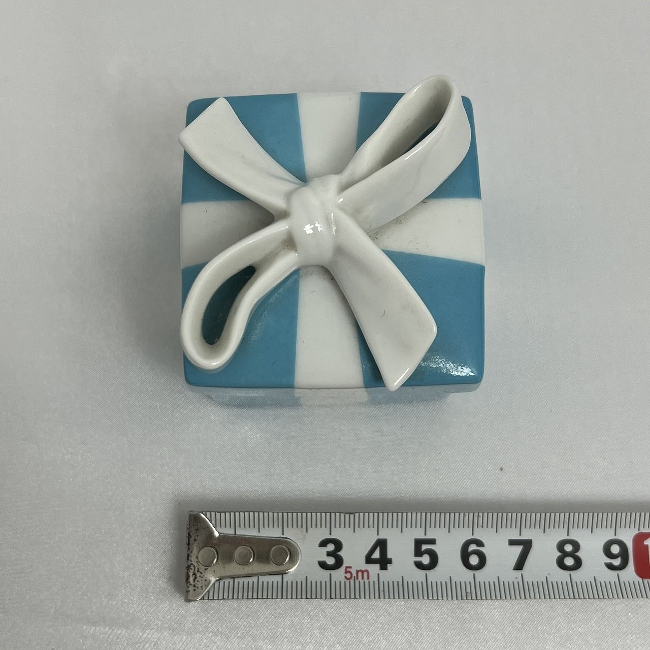 Tiffany ティファニー ギフトボックス型 小物入れ 陶器 - メルカリ