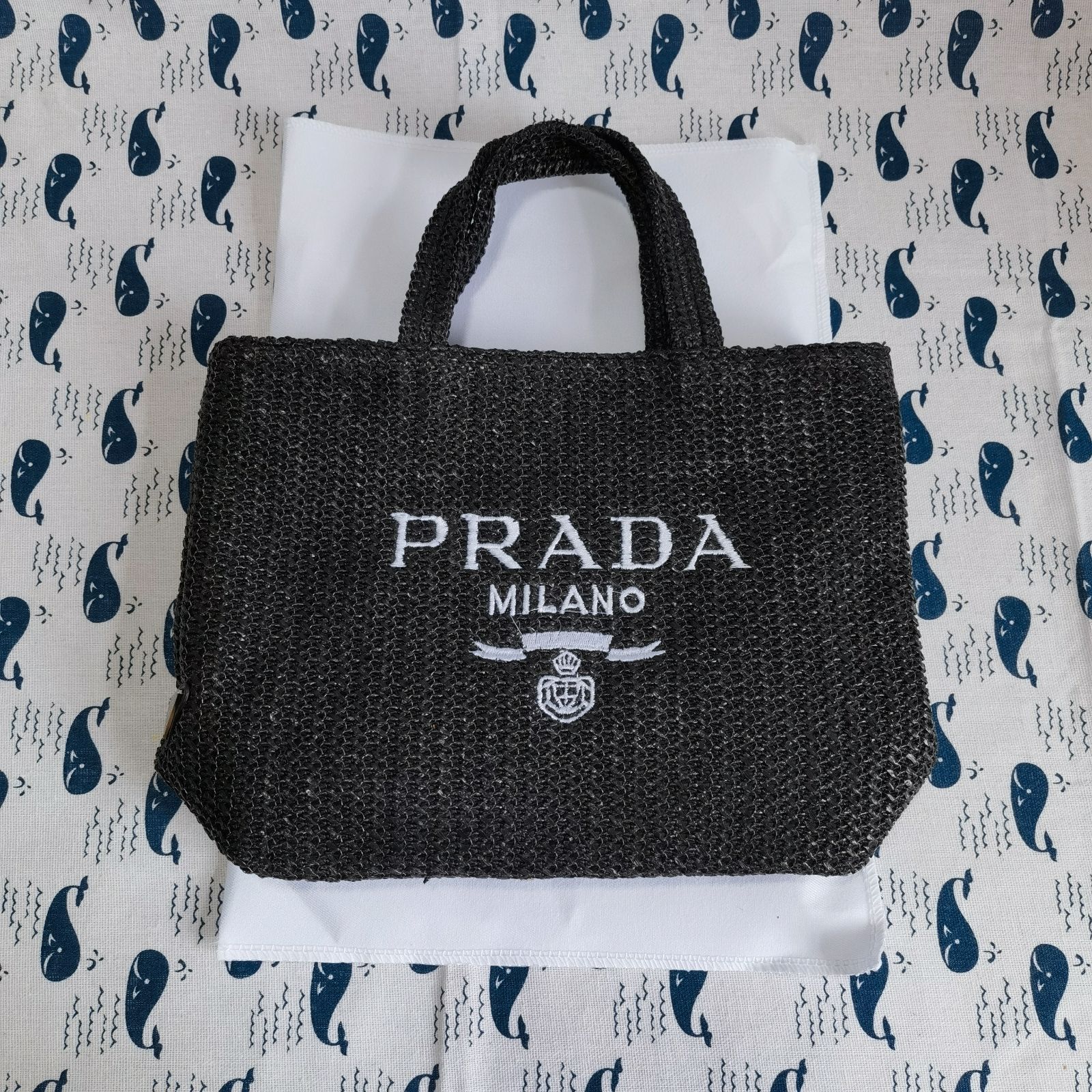 超人気美品☆ PRADAハンドバッグ   ブラック