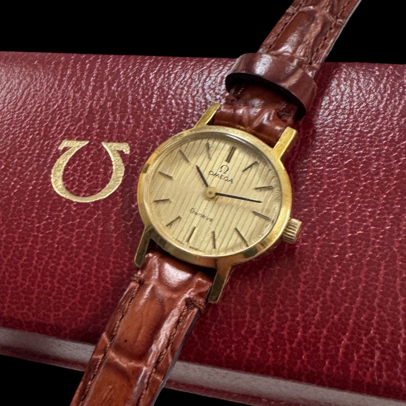 稼働 OMEGA オメガ Geneve ジェネーヴ 手巻き腕時計 レディース ゴールド文字盤 GP レザーベルト