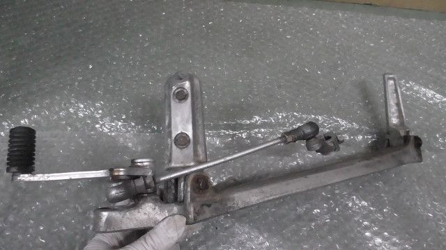 CB400 SUPER FOUR NC31-1030xxx の ステップ 左 1757637985 DECORATOM_COM_BR