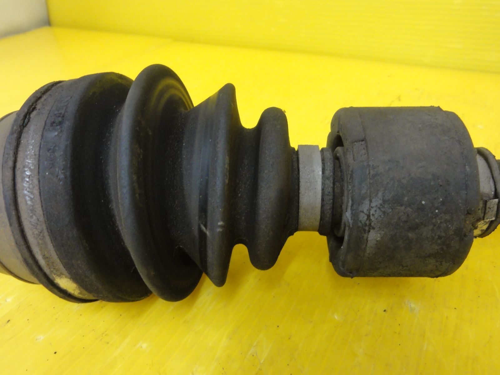 ドライブシャフト