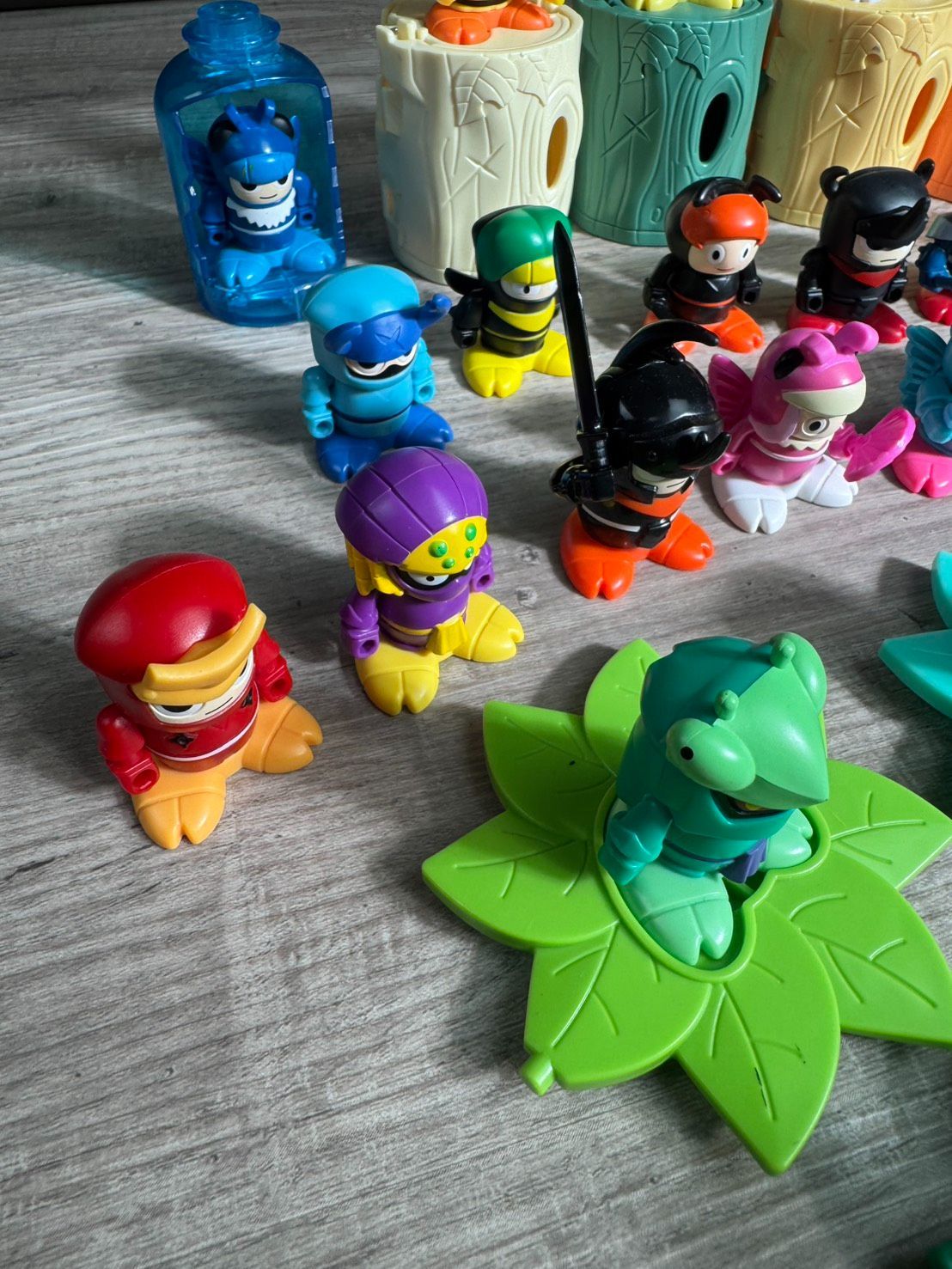 ムシ忍フィギュア ムシニンフィギュア まとめ売り セット販売 バンダイ