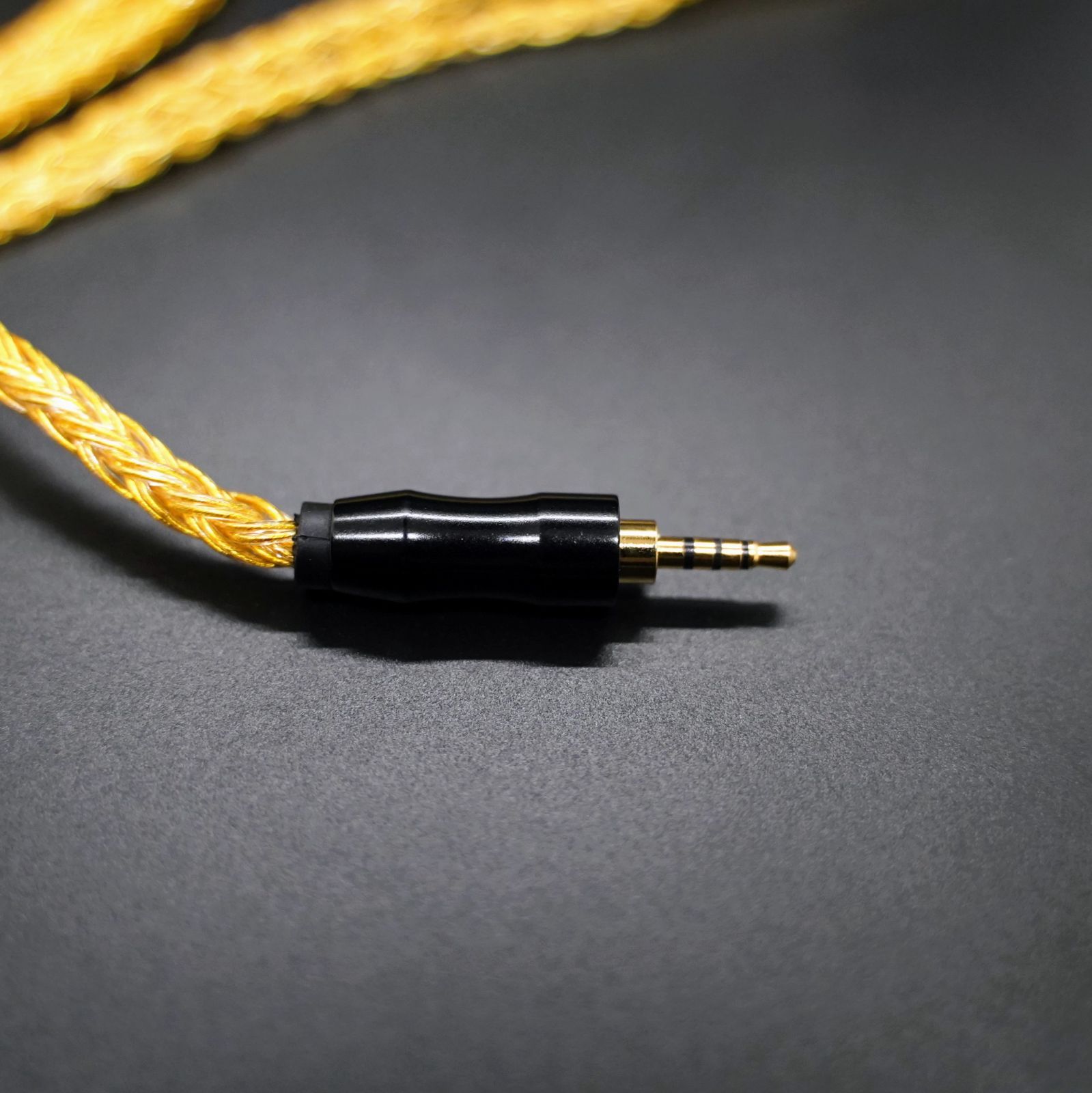 最後1点!16コア 金メッキケーブル C IEM 2pin/2.5mmバランス 最後1点!16コア 金メッキケーブル C IEM 2pin/2.5mmバランス