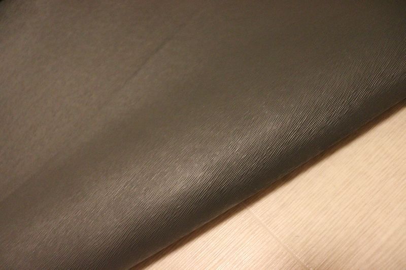 ダークグレー 240ds クロム革 牛革 国産 レザー ミズシボ型押し はぎれ 一枚革 レザークラフト 革 皮 本革 diy 生地 材料