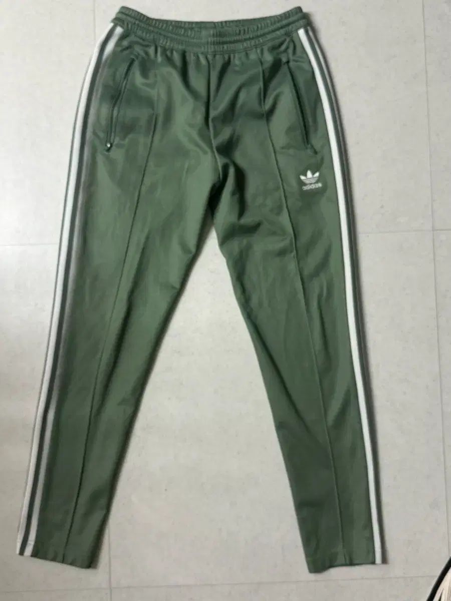 adidas アディダス カーキ トレーニング ズボン ジャージ