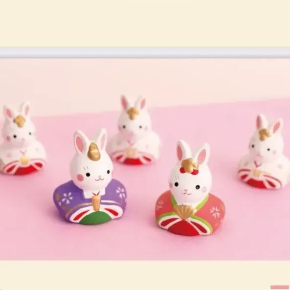 うさぎ　雛人形 陶器　薬師窯　桃の節句 Amazon.co.jp: 薬師窯 桃の節句 ひな人形 錦彩 うさぎ雛 : おもちゃ