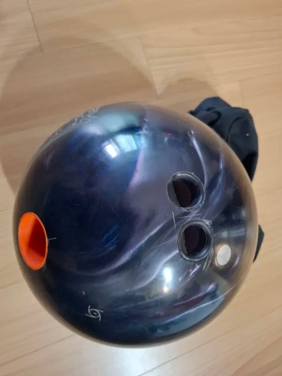 新品　シャドウロック１５ポンド シャドウロック・レッド - ハイスポーツ社 ：信頼のボウリング