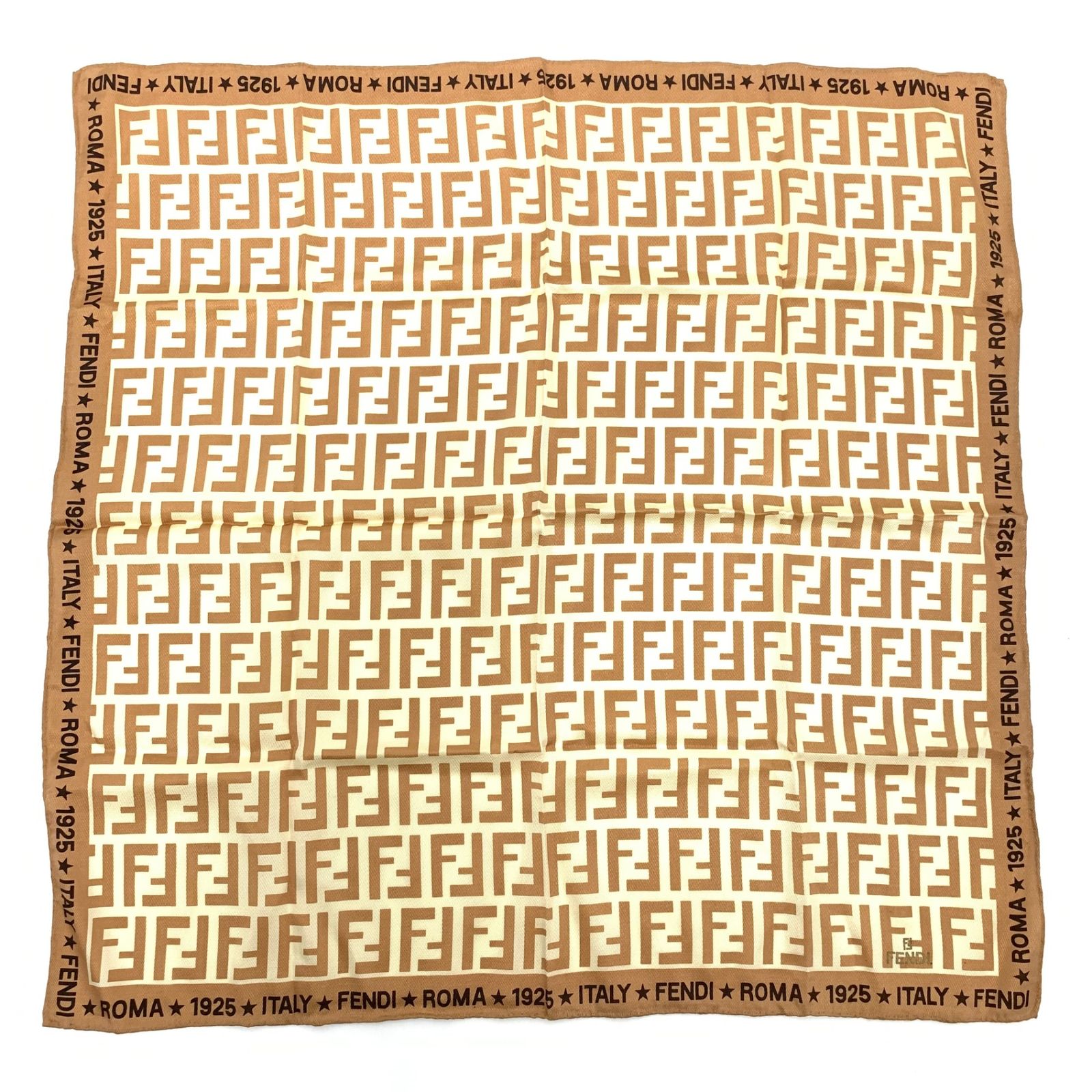 美品 FENDI フェンディ シルク スカーフ ズッカ柄 ブラウン買う