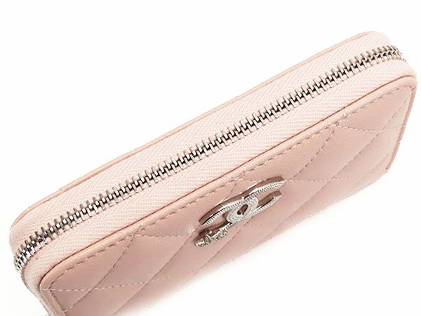 レア未使用】シャネル CHANEL マトラッセ ココマーク コイン レア未使用】シャネル CHANEL マトラッセ ココマーク コイン