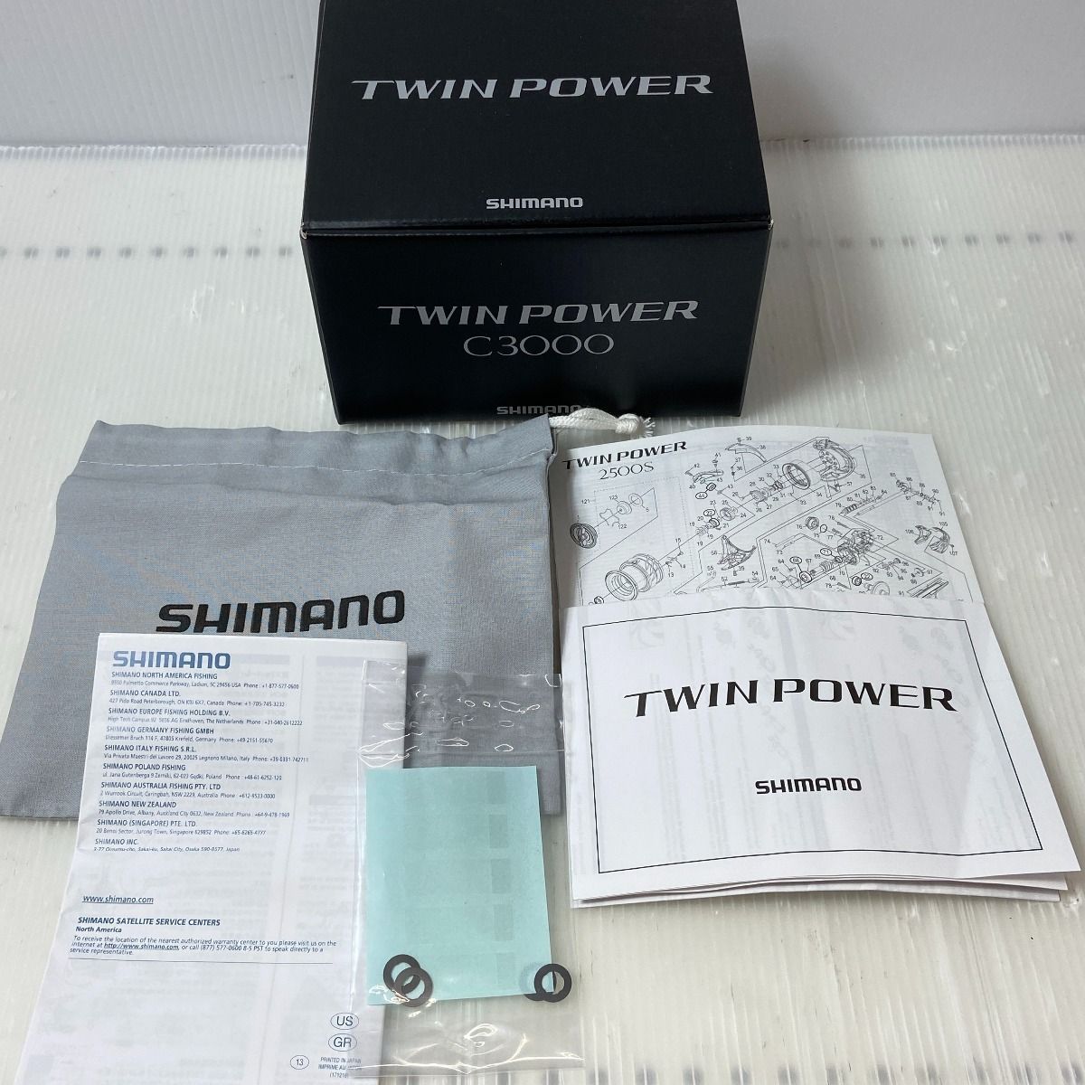 ΨΨSHIMANO シマノ スピニングリール 20ツインパワー C3000 箱付き