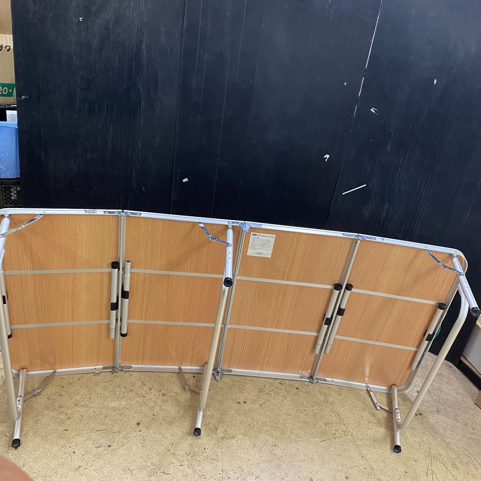 コールマン Coleman 四つ折りテーブル8 170-5540 BBL0820/大9950