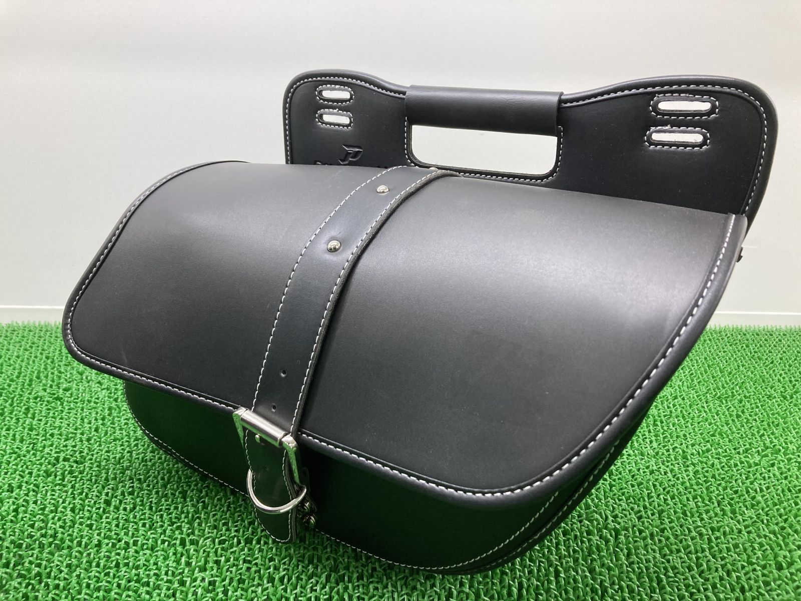 ドリームジャパン製 サイドバッグ 右 社外 中古 バイク 部品 DreamJapan 13L ハーレー ドラッグスター バルカン シャドウ SR400 CB400SS