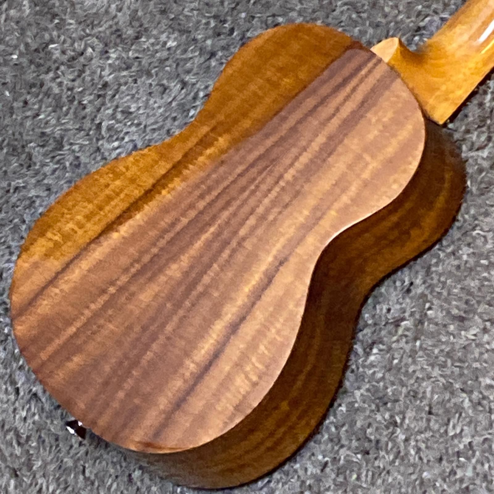 最安値に挑戦。 尾張小牧店 楽器 DCT ディーシーティー 弦楽器 DUS-152K 478