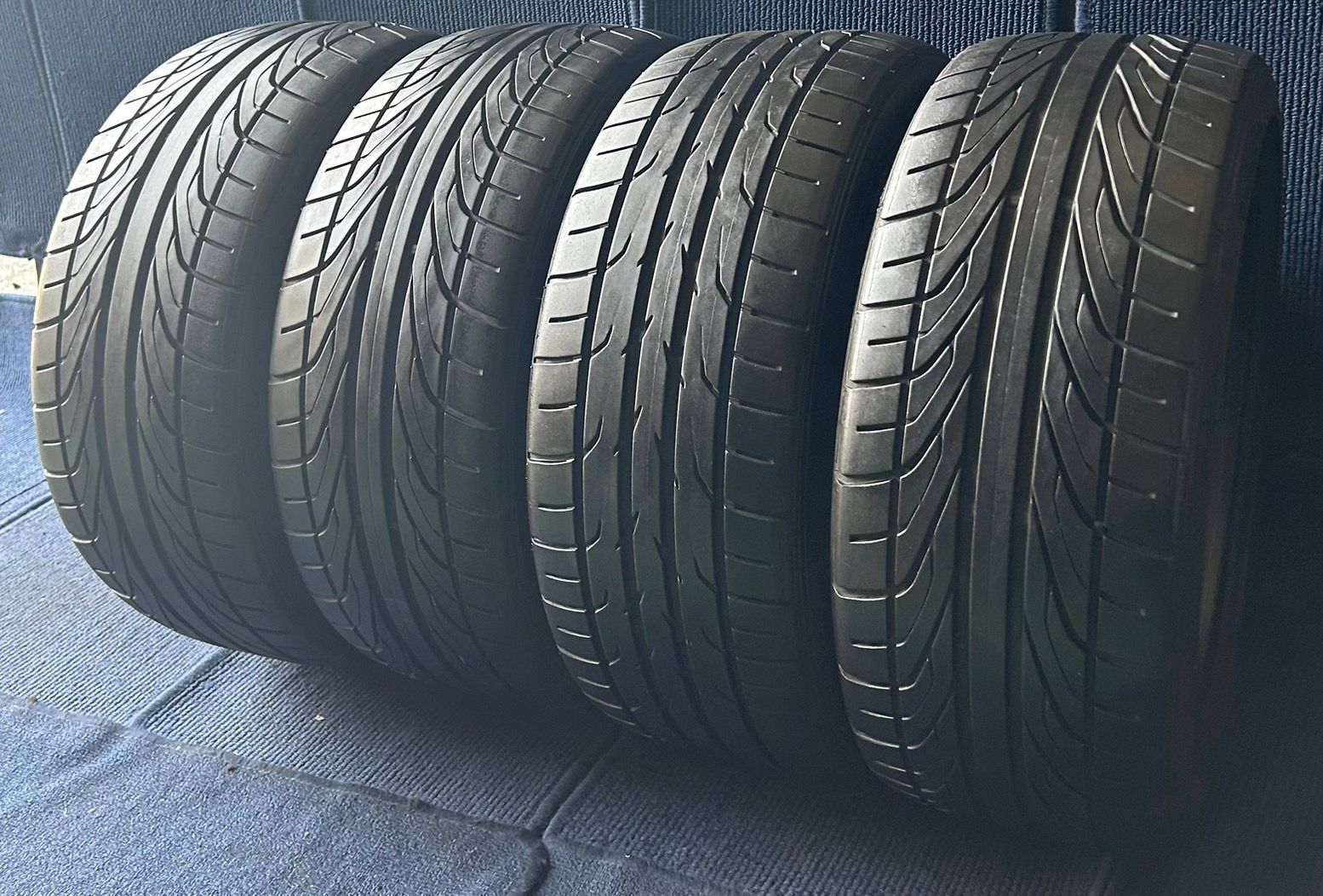 ☆送料無料☆【2021/2022年製造】【溝5.5～8分山】DUNLOP DIREZZA DZ101/102 4本  225/40R18  ASP1958