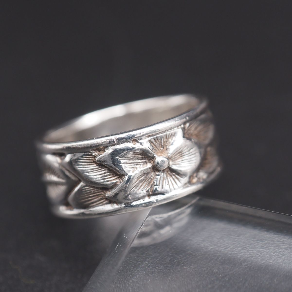 A762 ヴィンテージ SILVER925刻印 リング フラワー 彫刻