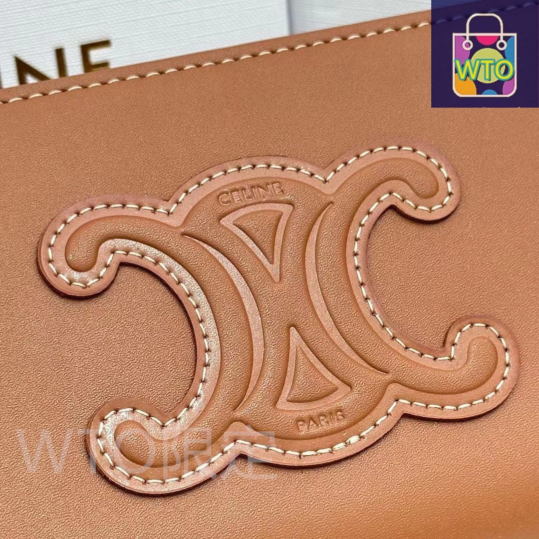 今日WTO】CELINE セリーヌ TRIOMPHE CUIR 大きなジップ