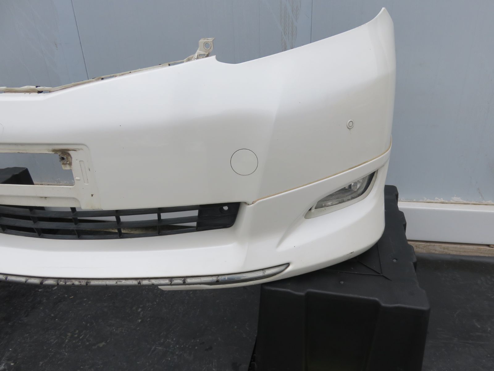 I トヨタ 20系 アルファード 純正 フロントバンパー 52119ー58220 20系後期 アルファード フロントバンパー トヨタ(純正) 20系 後期