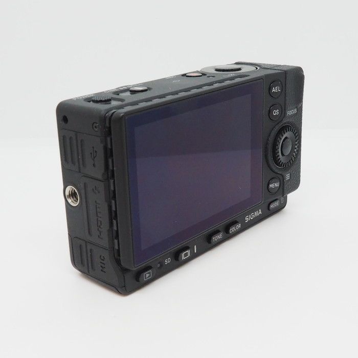 SIGMA fp （ダイヤルボタン換装済） SIGMA fpの「ダイヤル・ボタン換装サービス」が提供開始。一部