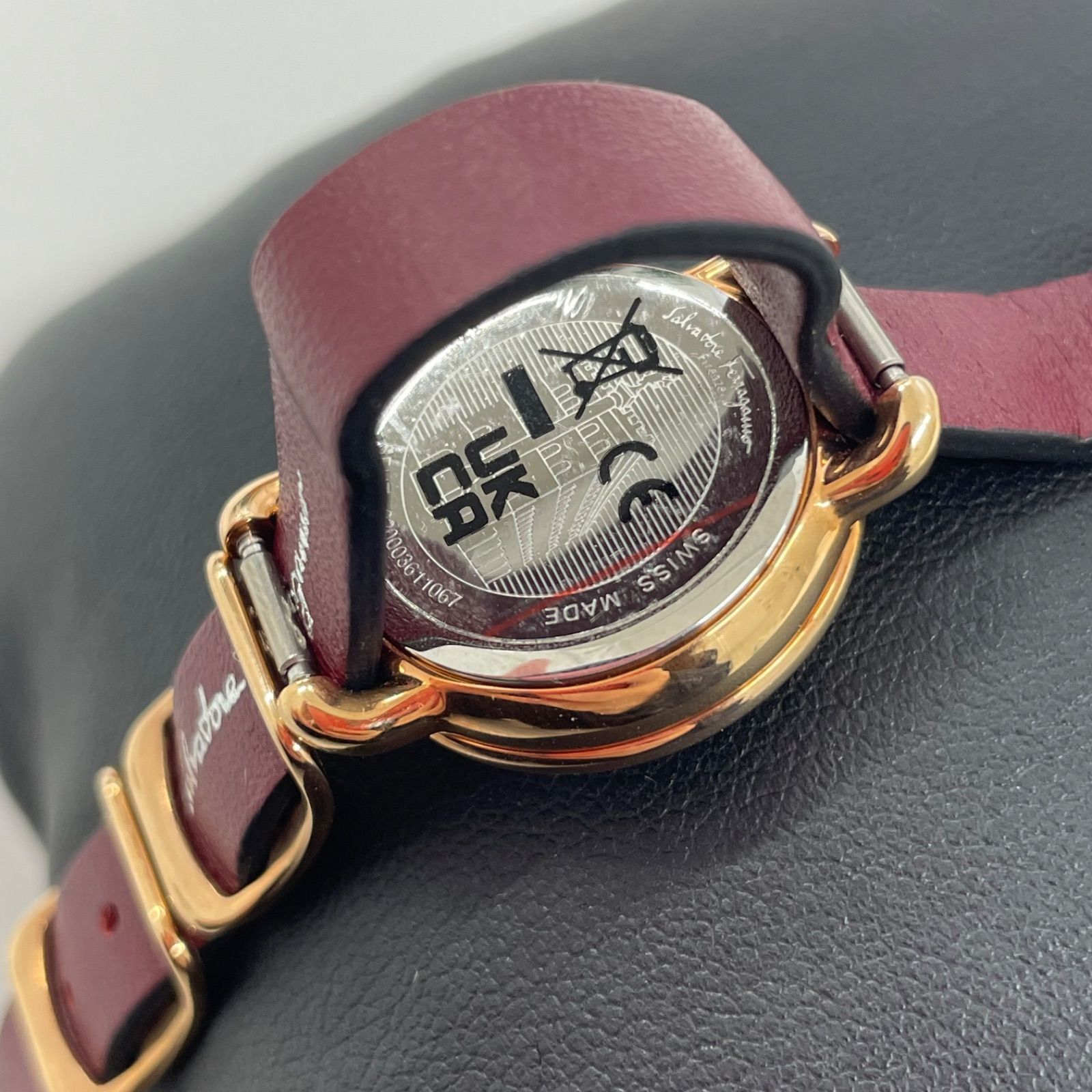 Ferragamo フェラガモ ヴァリナ レディース 腕時計 管理番号SB263 