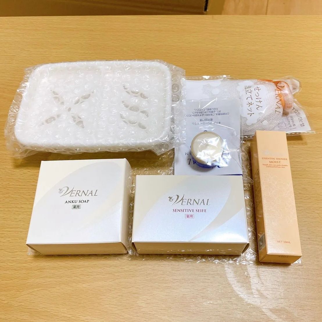 新品・未使用 パっと白洗顔セット ヴァーナル vernal 6点セット 新品未