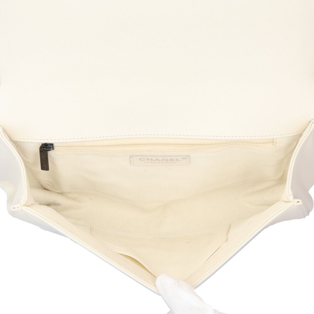 シャネル ボーイシャネル ショルダーバッグ レザー A92193 ホワイト レディース CHANEL  中古 R&Kリサイクルキング シャネル ボーイシャネル ショルダーバッグ レザー A92193 ホワイト