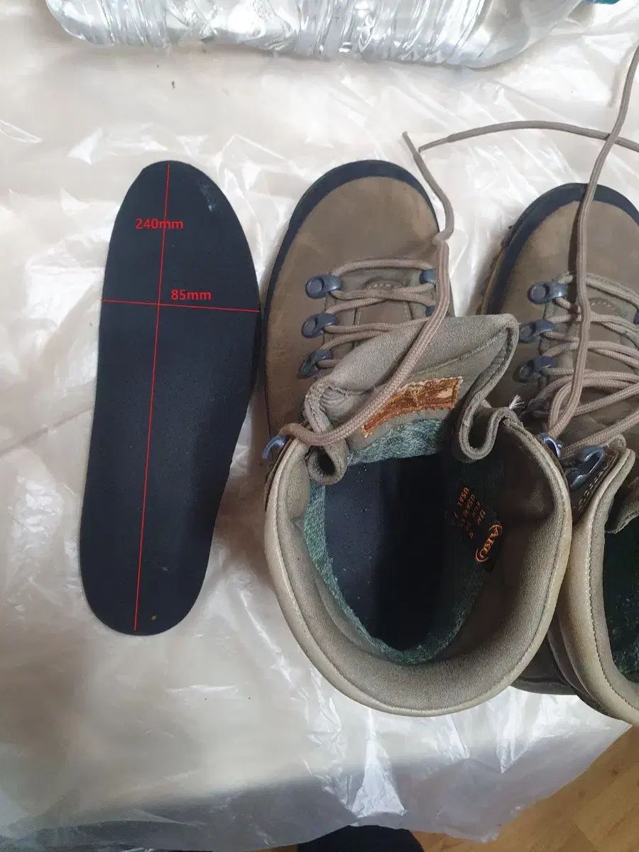 イタリア製ハイキングブーツ