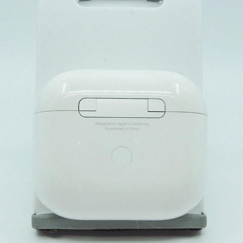 並品 アップル AirPods 第3世代 MagSafe対応ケース MME73J A