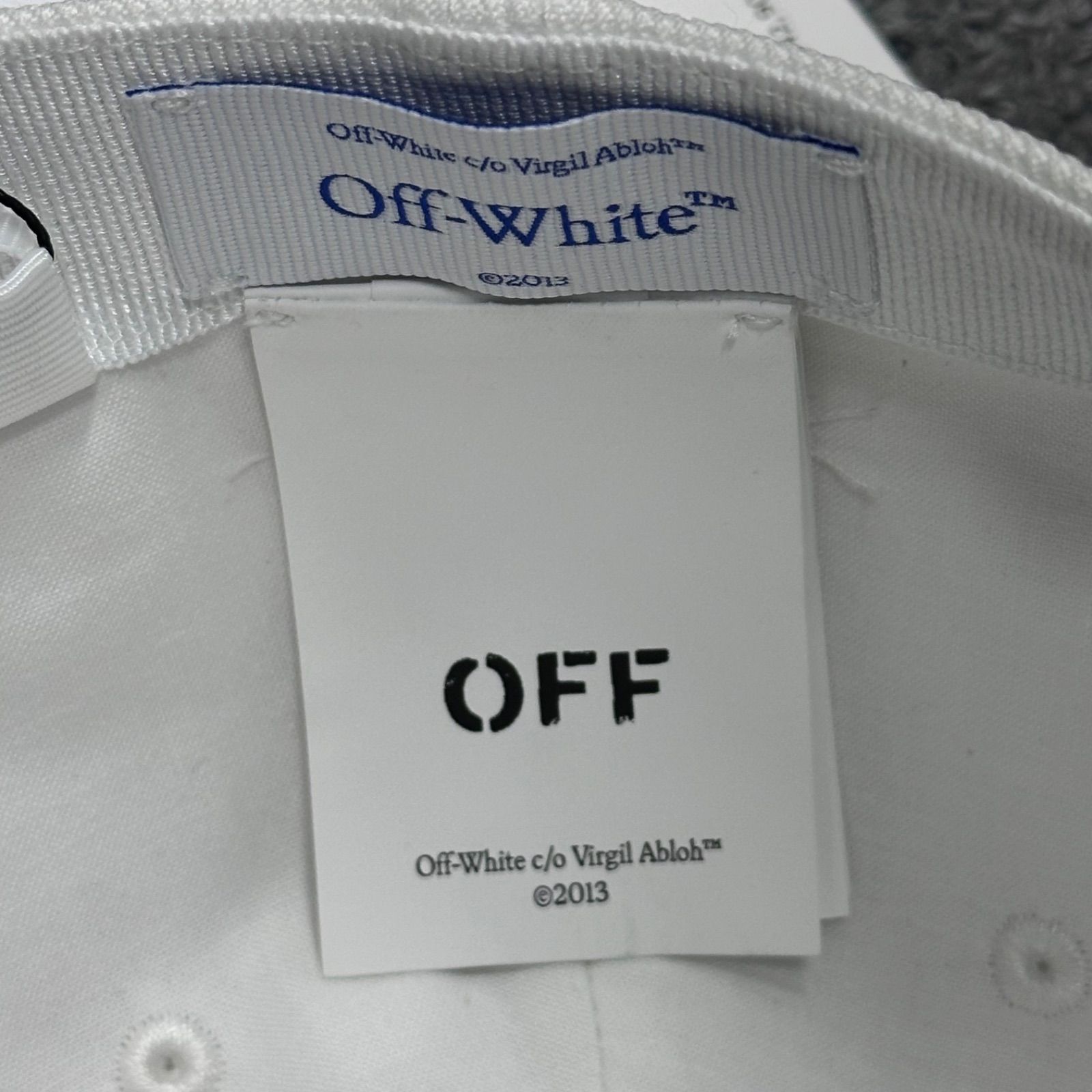 美品✨Off-White オフホワイト ARROW ベースボールキャップ 黒／白 OFF-WHITE Arrow Baseball Cap Black - SS24 - JP