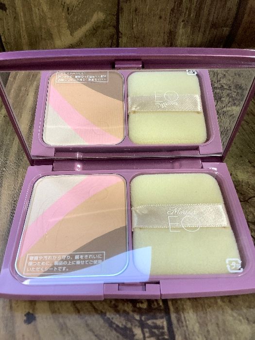 f２g 未使用品 フォーデイズ ムーサイオプレシャスコフレ おしろい 12g メイク 化粧品