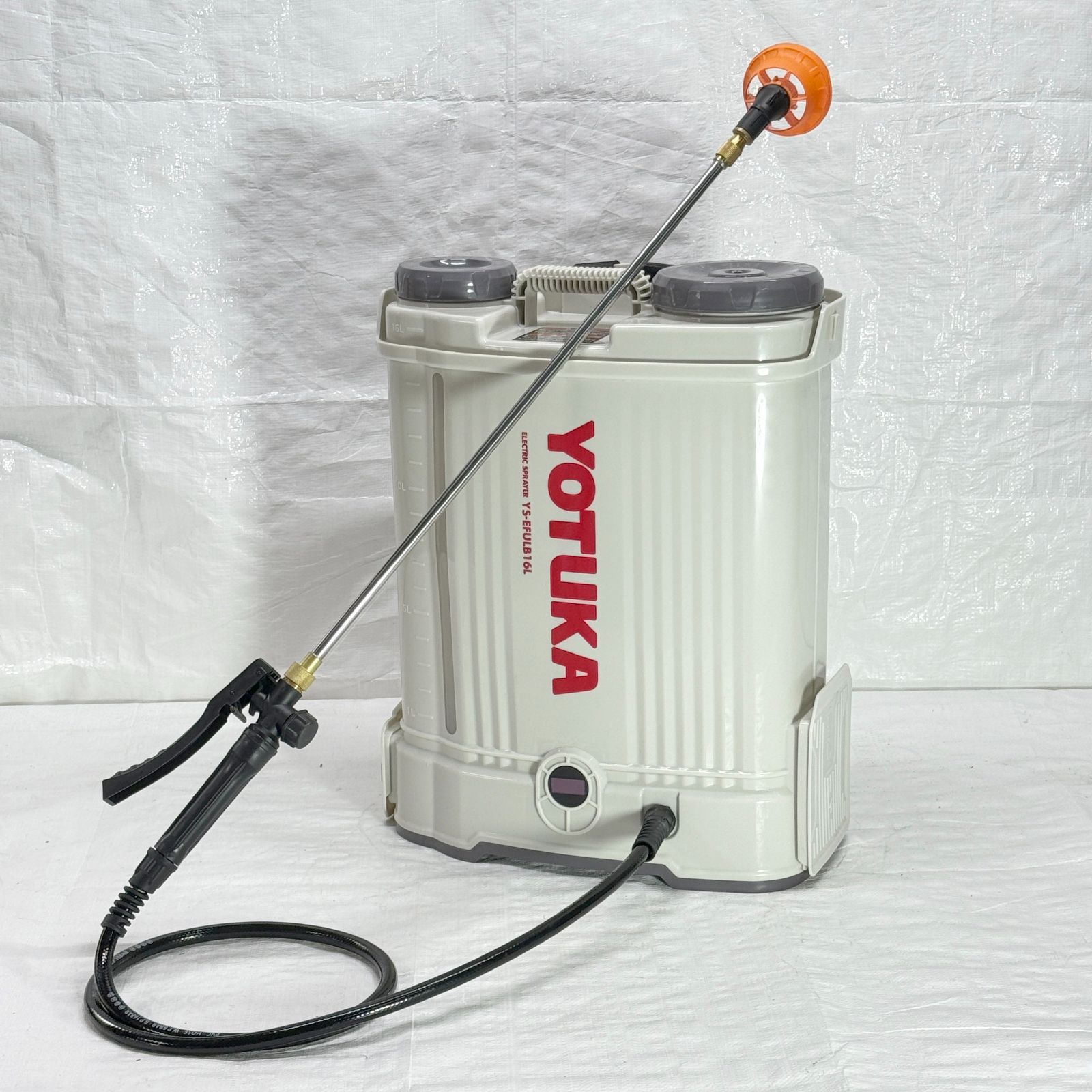 【sぶぅぶぅ〜断捨離中様専用】【未使用】【展示品】 電動噴霧器 背負い式 16L バッテリー式 ノズル6種付 かき混ぜ機能付き ホワイト YS-EFULB16L 【1069】