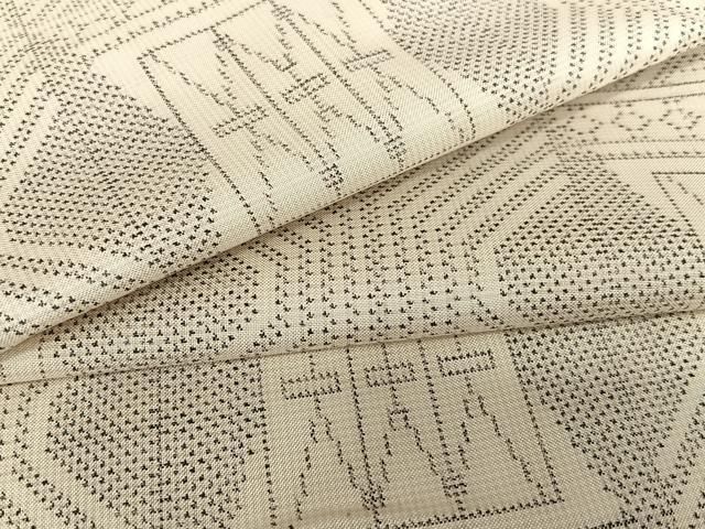 平和屋着物○本場大島紬 白大島 一元絣 幾何学文様 正絹 逸品  