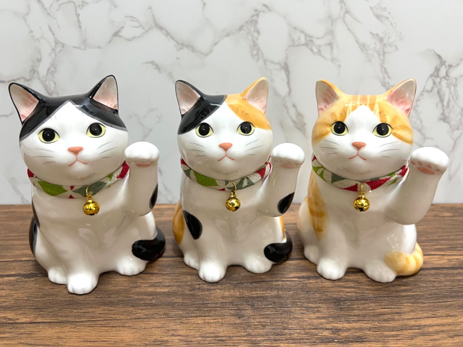 招き猫 うちの招き猫(ぶち) ブチ猫 ハチワレ 薬師窯 左手 招き猫 うちの招き猫(ぶち) ブチ猫 ハチワレ 薬師窯 左手