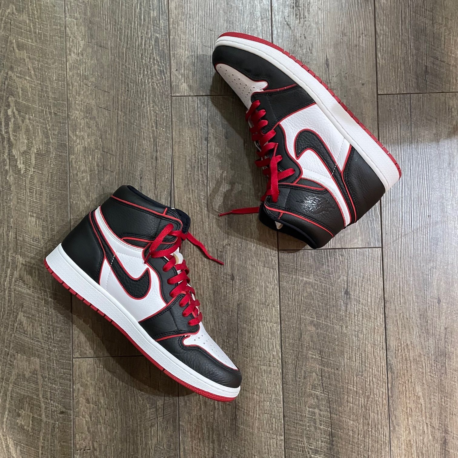 Nike Air Jordan 1 Retro High OG Blood Line 555088-062 ブラッド 