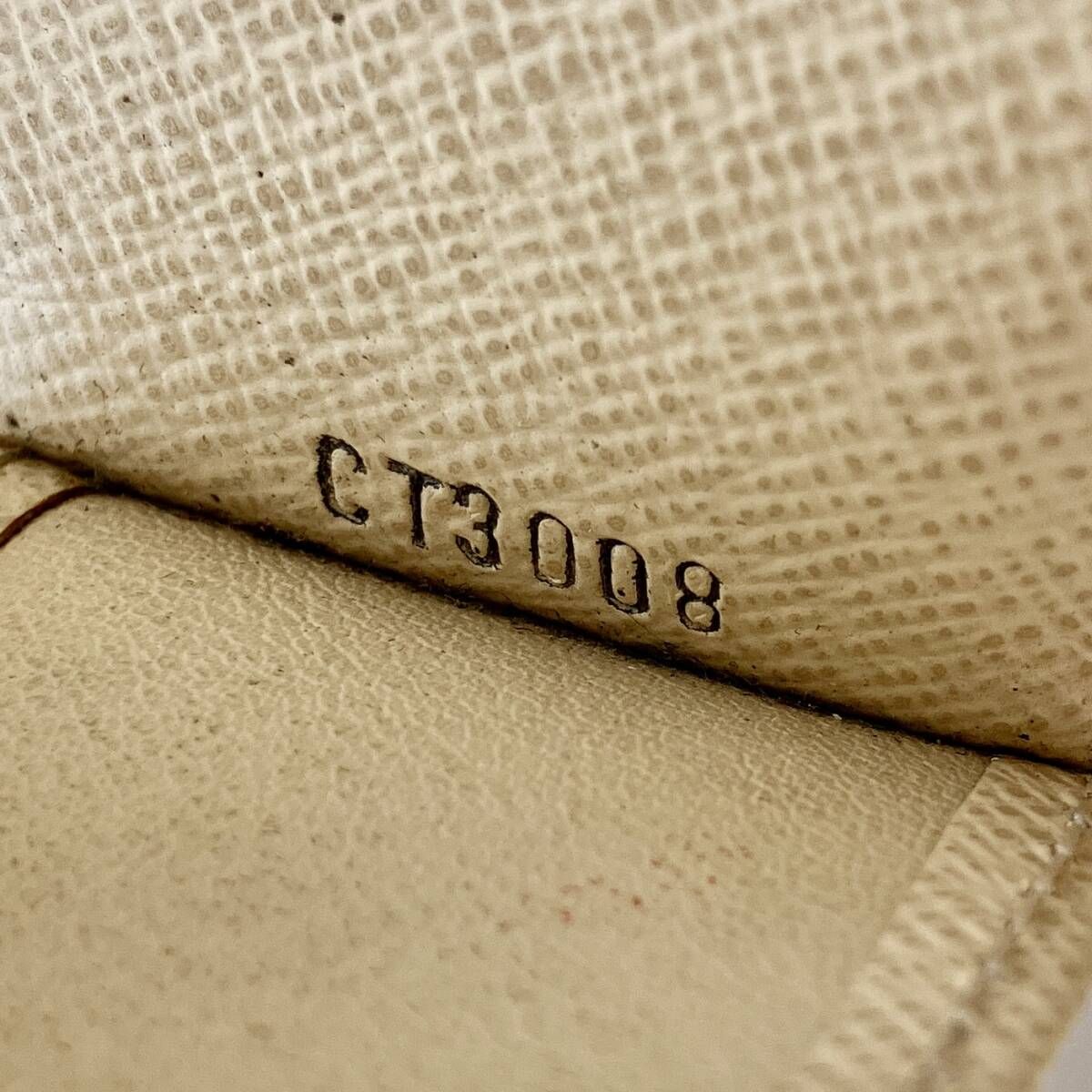 VUITTON ヴィトン