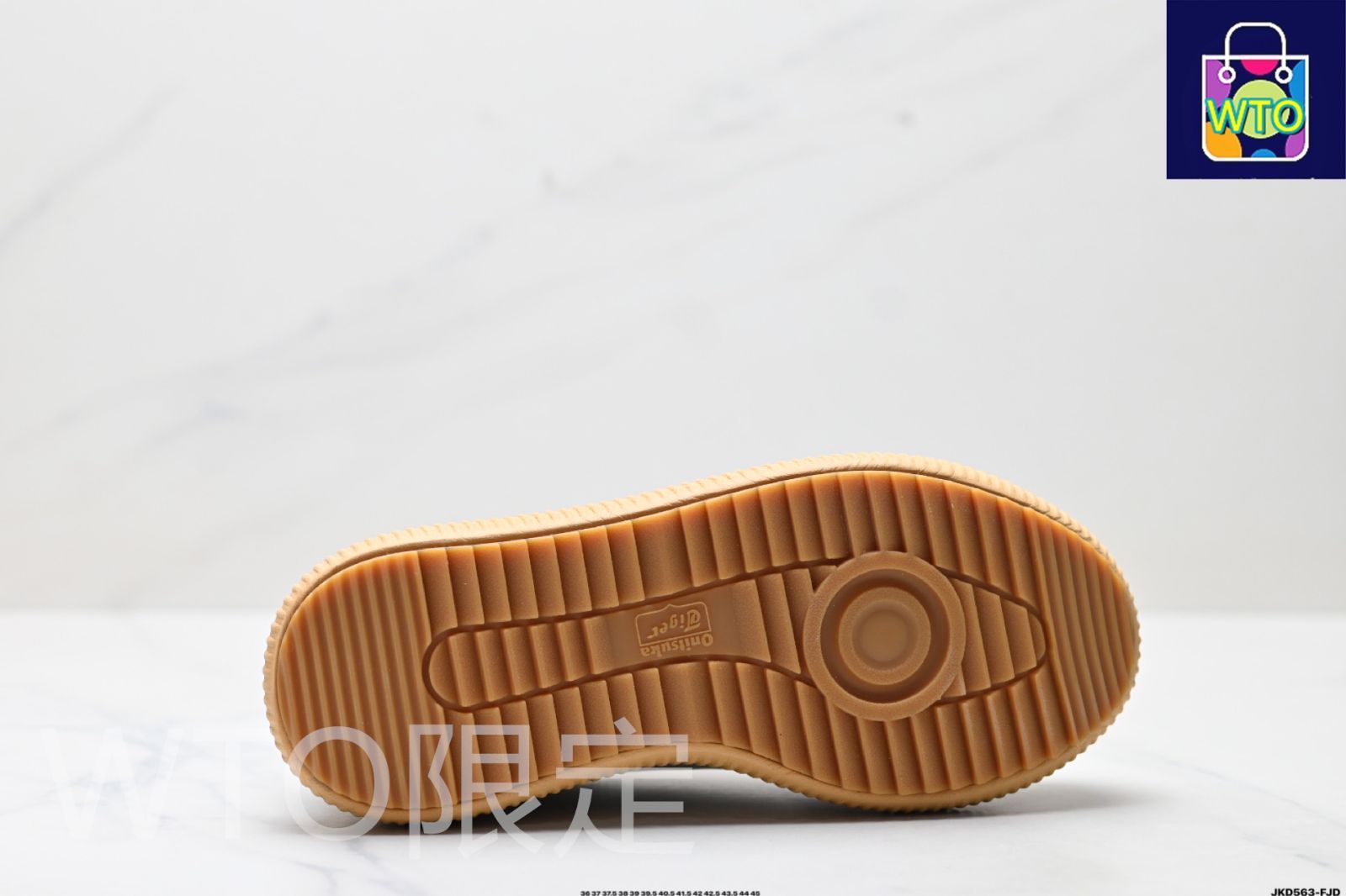 国内即発【Onitsuka Tiger】オニツカタイガー DELECITY 厚底 Onitsuka Tiger（オニツカタイガー）Delecity 厚底（チャンキー
