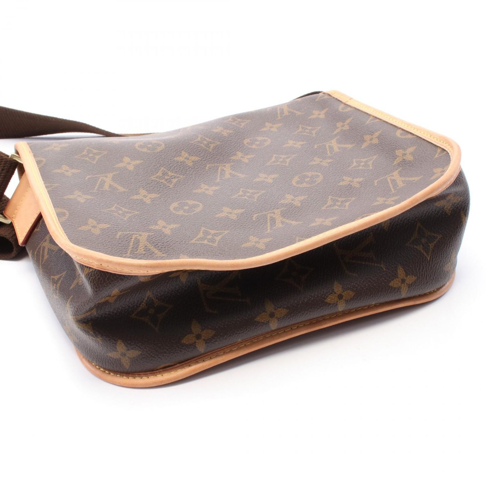 VUITTON