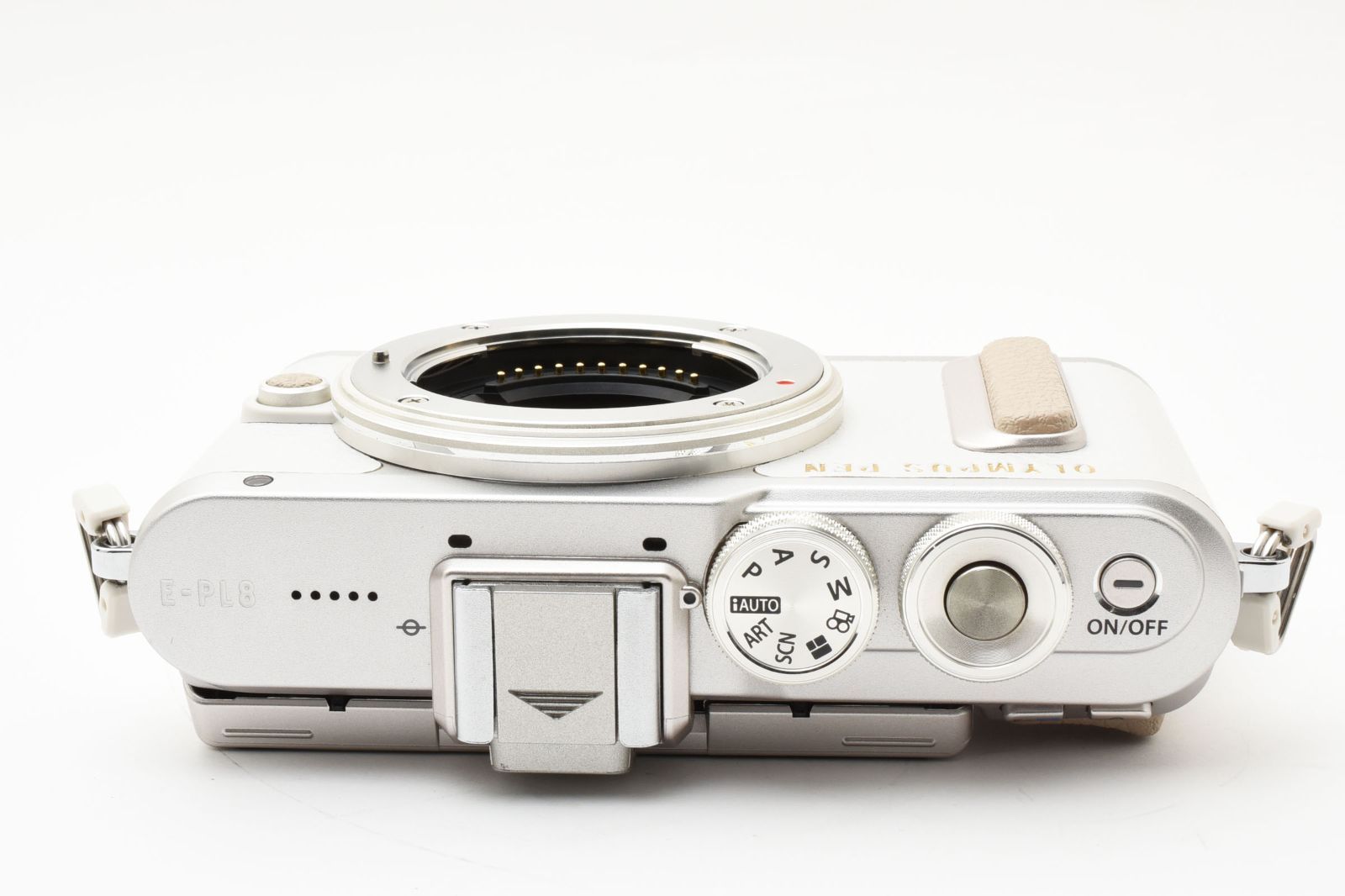 OLYMPUS E-PL8 ミラーレス一眼 シャッター数3841枚 動作確認済 OLYMPUS E-PL8 ミラーレス一眼 シャッター数3841枚 動作確認済